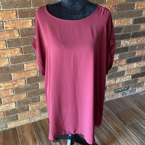 Size 3X burgundy blouse